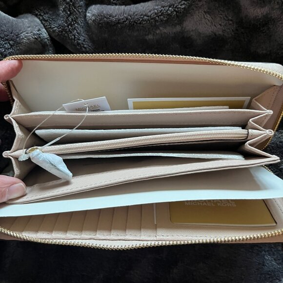 Michael Kors - Leather Continental Wristlet - Soft Pink/Nude - Picture 4 of 6